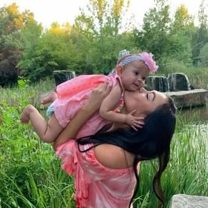 Meet your Posher, Destiny